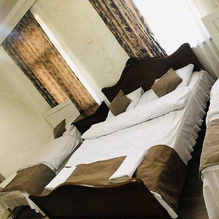 Nana'S House Hotel บาทูมิ ภายนอก รูปภาพ