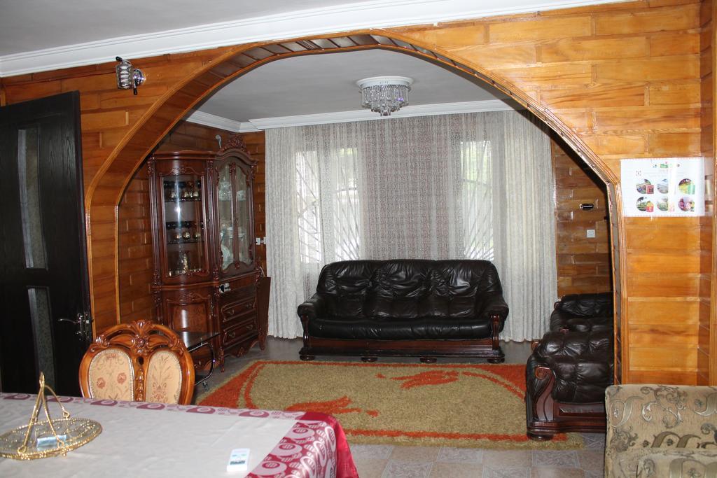 Nana'S House Hotel บาทูมิ ภายนอก รูปภาพ