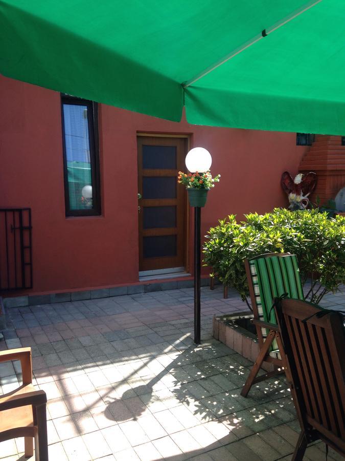 Nana'S House Hotel บาทูมิ ภายนอก รูปภาพ